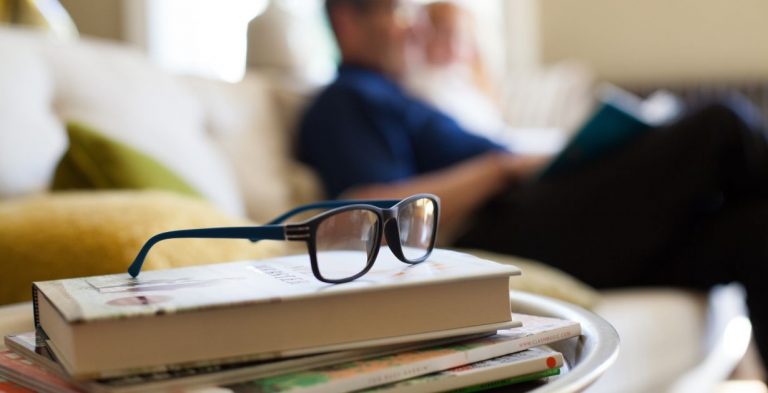 DANGERS OF READY MADE AND ADJUSTABLE READERS